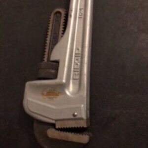 Ridgid 24" aluminum pipe wrench USED ONCE! Plumber Like New